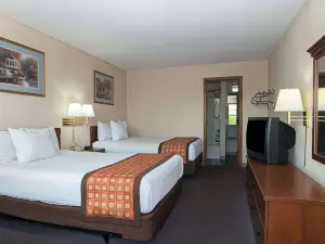 Days Inn by Wyndham Indianapolis East Post Road