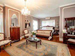 Mathis House, A Victorian Bed & Breakfast and Tea Room at 600 Main