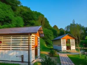 Yolka Hotel