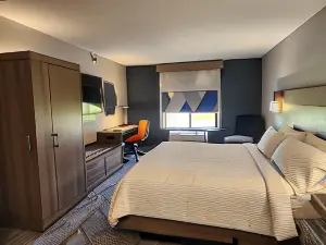 Holiday Inn Express & Suites Crawfordsville