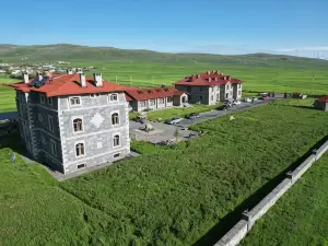 Lake Cildir Lodge