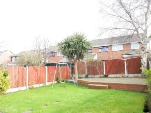 Bee Stays - Maliston House
