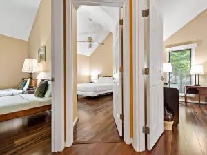 Charming Game Room and Resort Access - Inviting Mountain Retreat