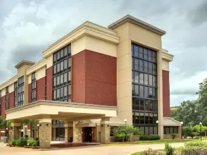 Heritage Inn & Suites the Woodlands, Trademark by Wyndham