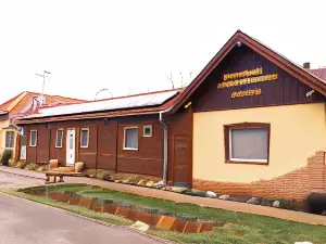 Borostyán Apartmanház