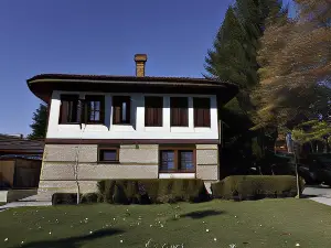 Djudjeva Kyshta Hotel