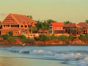 Miramar SurfCamp