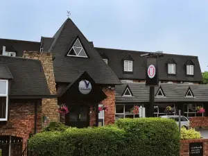 Village Hotel Manchester Hyde