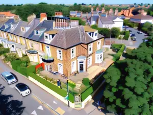 Fishtail House - Stylish Apartments Minutes from the Sea