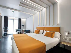 Hotel Lux Santiago