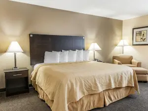 Quality Inn & Suites Mattoon South