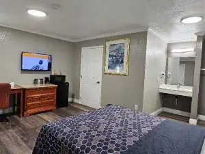 Sycamore Inn Chico University Area