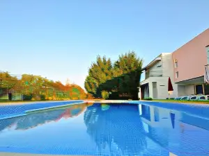 Hilltop Oasis Lisboa Oeiras