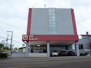 LH Plaza Hotel