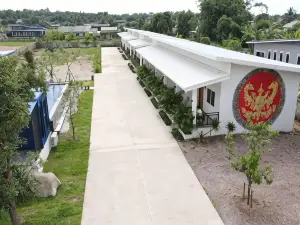 The White House P&N Hotel Chiang Rai