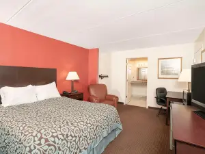 Days Inn by Wyndham Cave City