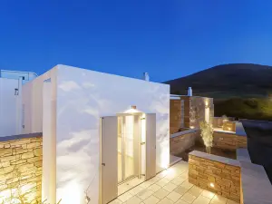 White Tinos Luxury Suites
