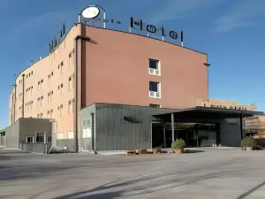 ホテル イル ドゥカ デ エステ