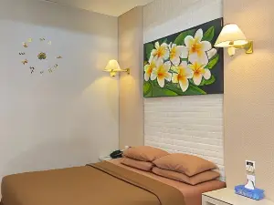 Hotel Pesona Merak