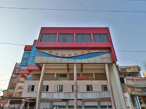 OYO 29107 Hotel The Gulmohar Inn