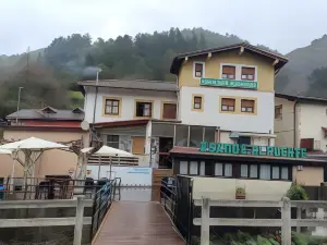 Habitaciones, Restaurante Asador El Puente Galdames