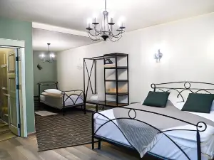 Redroof Country House Hotel