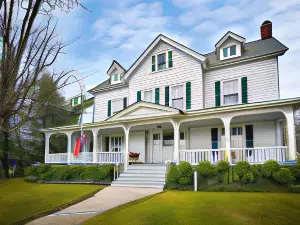 Love Lane Bed & Breakfast