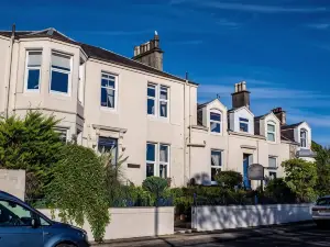 The Arrandale Hotel