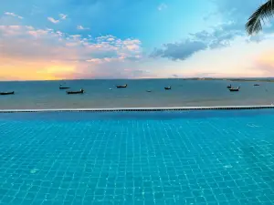Royal Phala Cliff Beach Resort