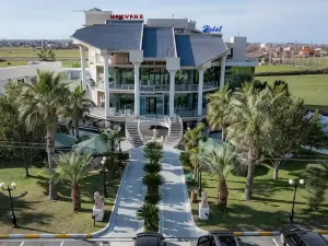 Hotel Univers Laç