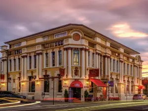 The County Hotel