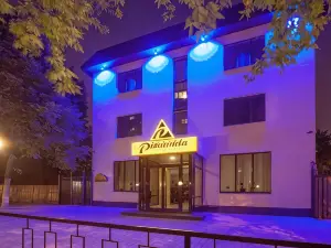 Piramida Hotel
