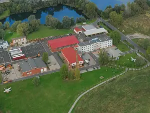 Hotel Kosmonauty Wrocław-Airport