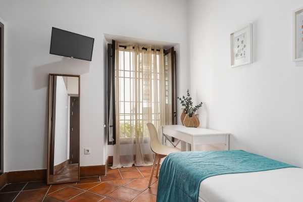Casa de Los Naranjos Promo Code