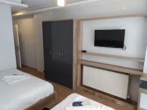 Akdeniz Van Otel