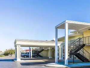 โรงแรม Mill Tree Inn