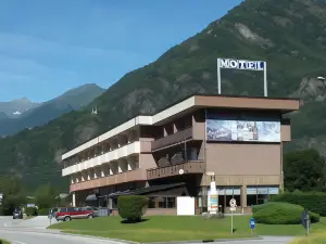 蒙泰羅薩汽車旅館