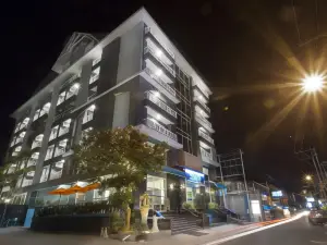 帕拉西奧曼科阿納奈酒店