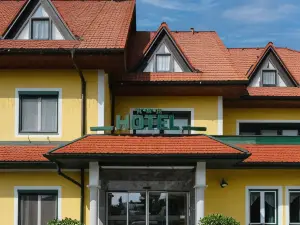 Schachenwald Hotel & Restaurant I Free Parking