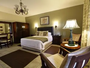 Farmhouse Lodge