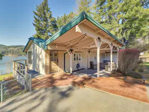 Waterfront Washington Getaway w/ Hot Tub & Deck!
