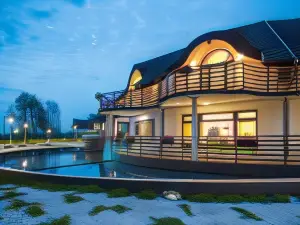 Rezydencja Sosnowa Luxury Hotel