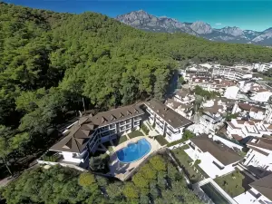 Truemar Hotels & Suites