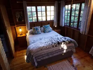 Woodlands Cottages & Camping