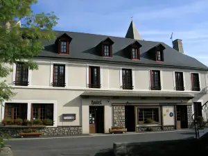 Hotel Restaurant du Plomb du Cantal