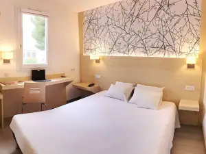 Kyriad Direct Perpignan Nord – Aéroport
