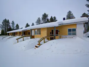 Polar Star Apartments