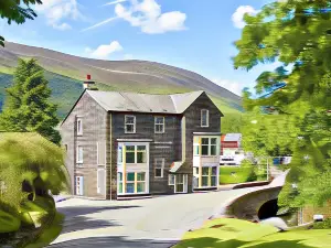 Bridge Hotel