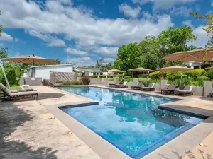 Nut Grove Boutique Hotel