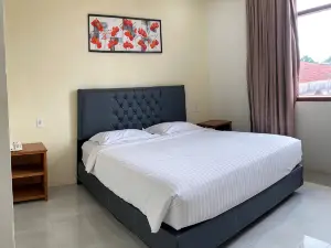 Grand Mahoni Hotel